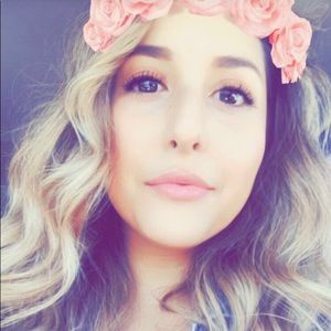 Meet your Posher, Brit